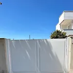 Vila Antonia Sul Mare Con Piscina Torre A Mare *