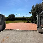 Antonia Sul Mare Con Piscina Torre A Mare Vila