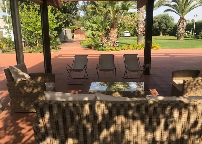 Antonia Sul Mare Con Piscina Torre A Mare וילה בארי