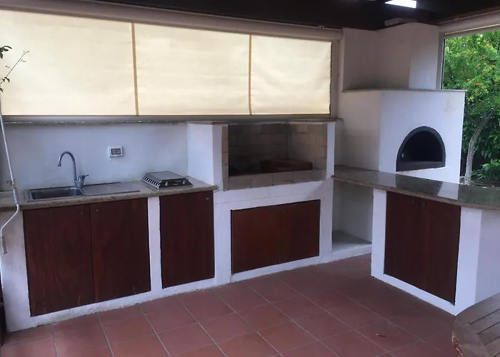 Antonia Sul Mare Con Piscina Torre A Mare * בארי