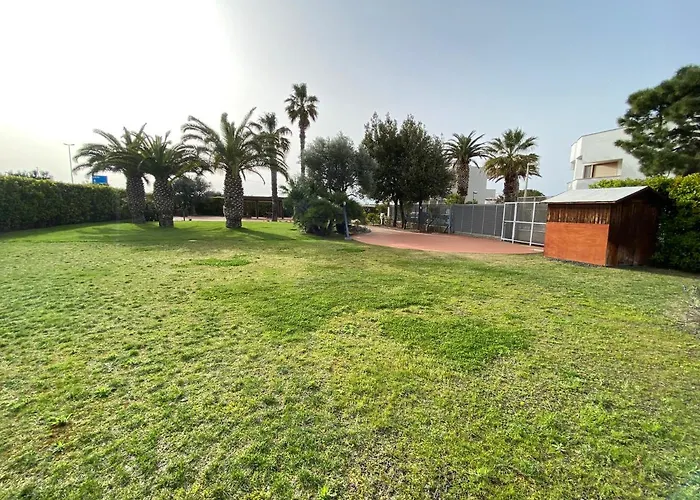 Antonia Sul Mare Con Piscina Torre A Mare * בארי