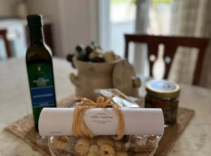 Antonia Sul Mare Con Piscina Torre A Mare וילה בארי