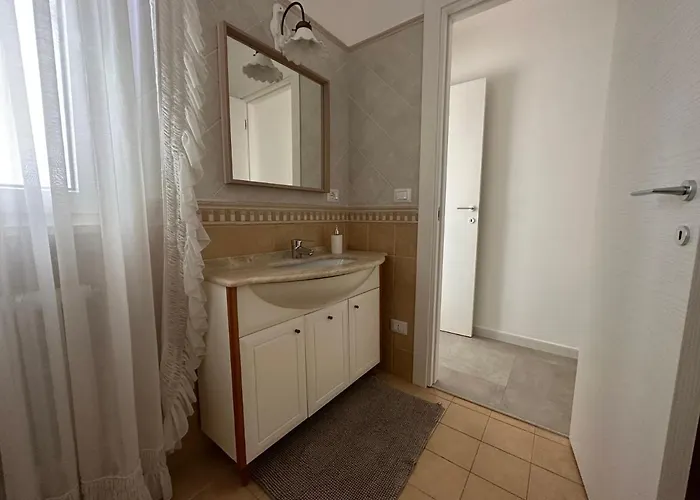 Antonia Sul Mare Con Piscina Torre A Mare וילה בארי