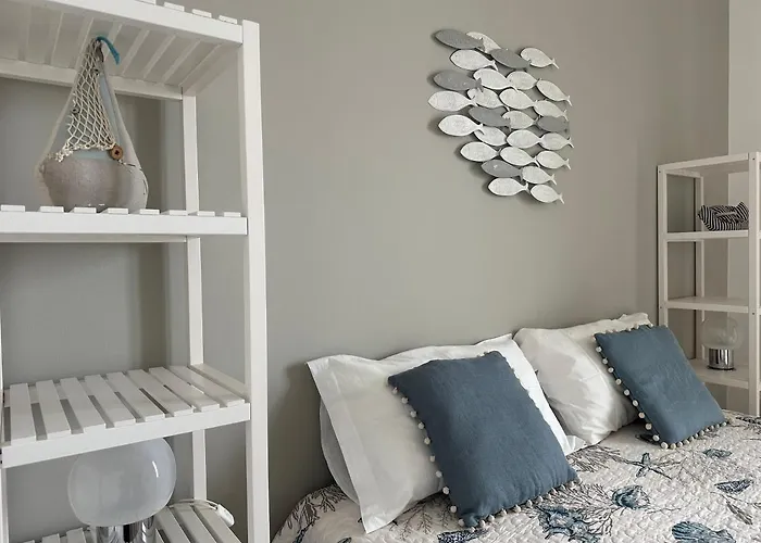 Antonia Sul Mare Con Piscina Torre A Mare בארי