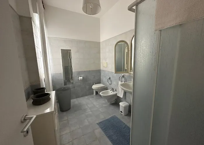 Antonia Sul Mare Con Piscina Torre A Mare וילה בארי