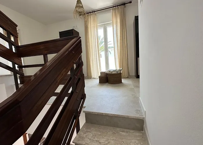 Antonia Sul Mare Con Piscina Torre A Mare * בארי