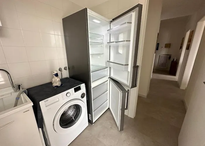 Antonia Sul Mare Con Piscina Torre A Mare בארי